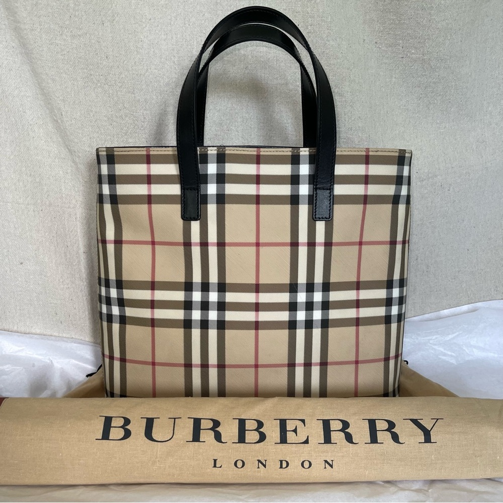🎭SOLD 🎭. Amazing BURBERRY House Check Tote w/ Dust Bag